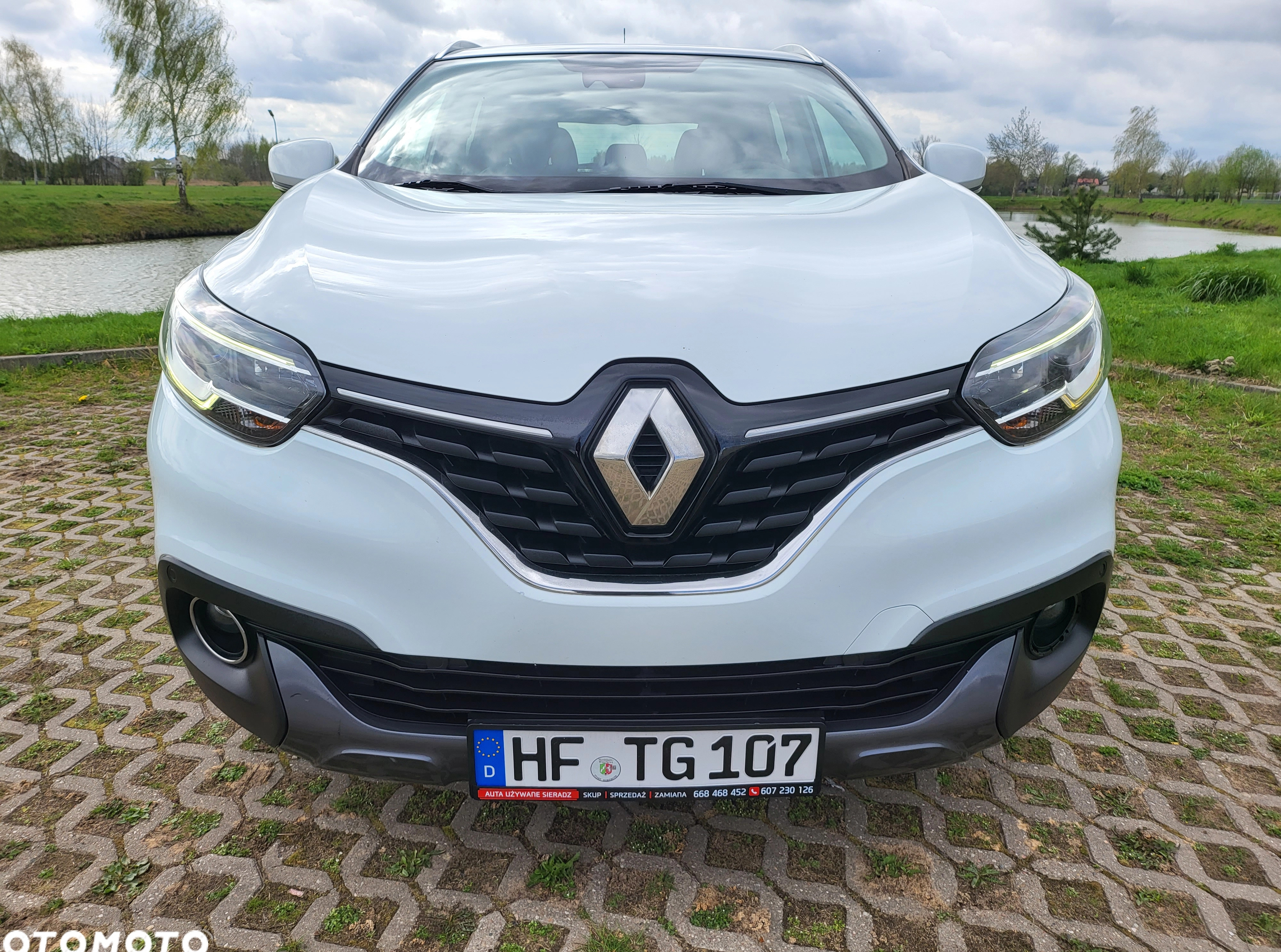 Renault Kadjar cena 48909 przebieg: 198000, rok produkcji 2016 z Sieradz małe 781